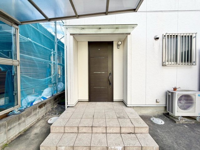 日進市梅森台一丁目戸建の玄関|玄関