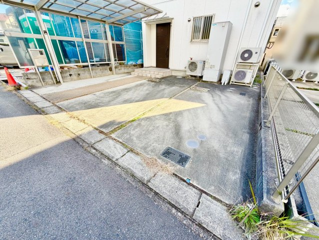 日進市梅森台一丁目戸建の駐車場|駐車スペース