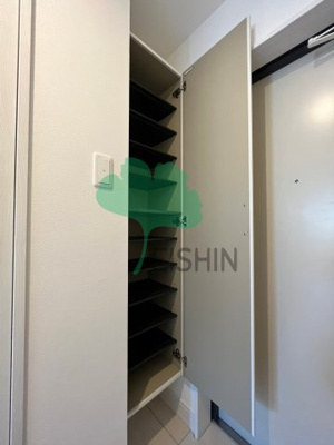 【玄関】 | MODERN PALAZZO 博多vicino （モダンパラッツォハカタヴィチーノ） | 下駄箱もしっかりついてます！