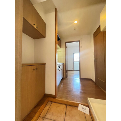 【玄関】 | 第16川崎ビル | 下駄箱もしっかりついてます！