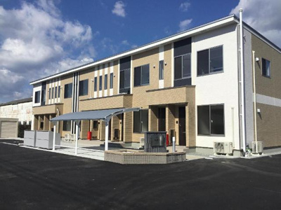 【外観】 | アザレア | 外観写真（昼）