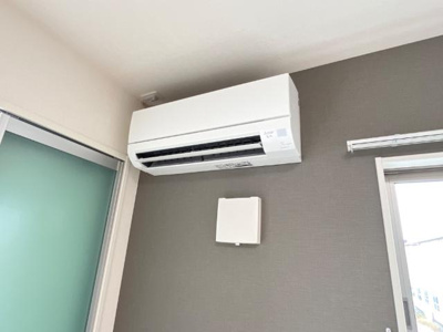 【設備】 | アザレア | エアコン