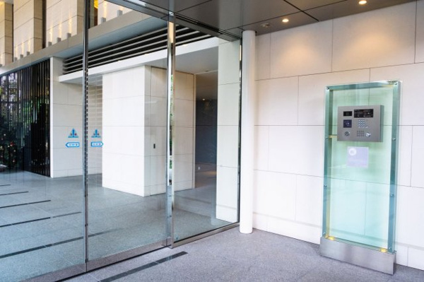 【防犯設備】 | 【防犯設備】もちろんオートロックです！強固なトリプルセキュリティで安心！