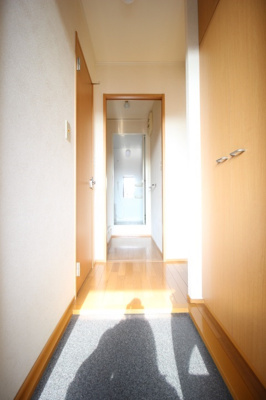 【玄関】 | メゾンマーシュA