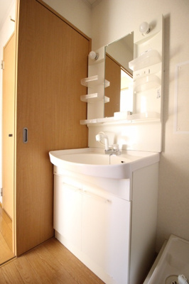 【洗面所】 | メゾンマーシュA