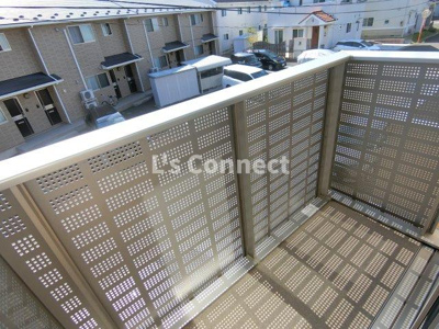 【バルコニー】 | ディアコートＤ | ２階のお部屋で晴れた日には洗濯物もたくさん干せます。