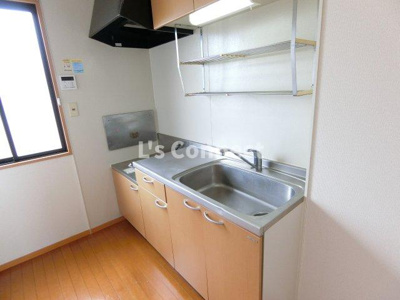 【キッチン】 | プリムローズＡ | ２口ガスコンロ設置可能なキッチン。