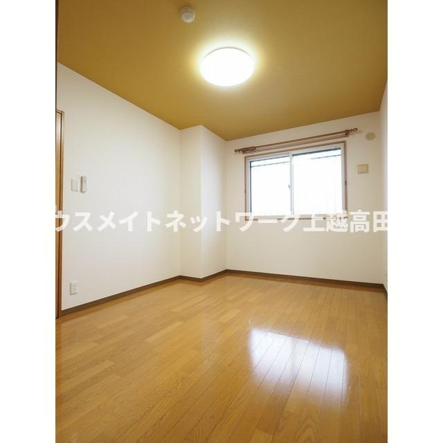 プランドール鴨島の内装|洋室（6.3帖）