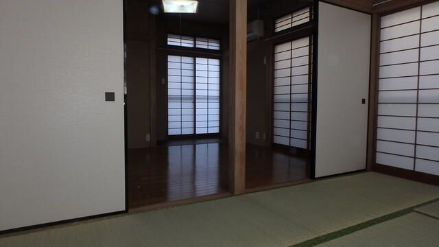 明科ハイツの寝室