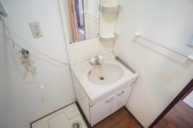 大森邸の洗面所