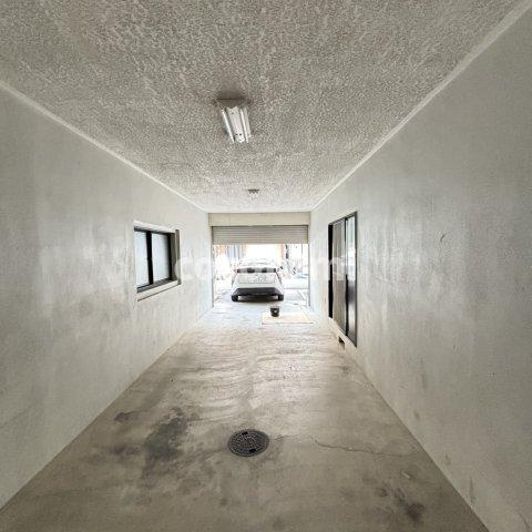 江端町戸建ての駐車場