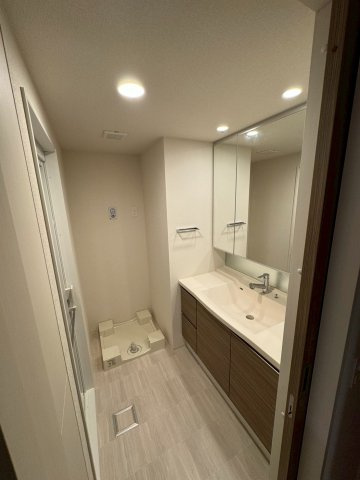 オハナ柏たなかパークフロントの独立洗面台