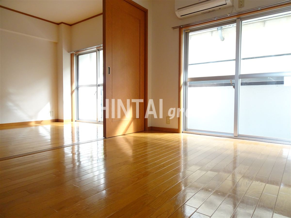 マツダマンションの居間・リビング