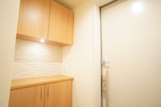 ヒルズ奈良鳥見の玄関