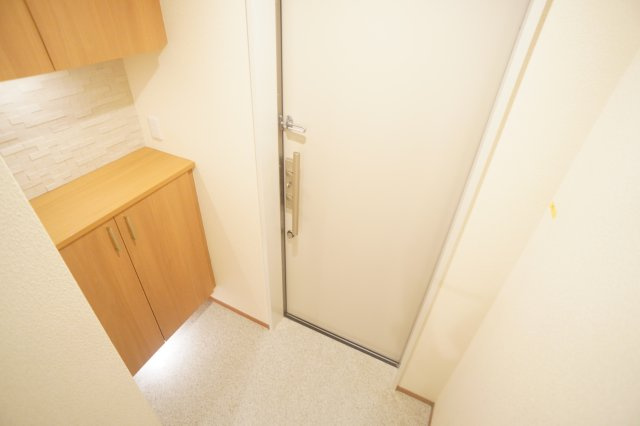 ヒルズ奈良鳥見の玄関