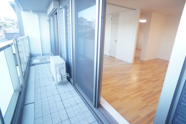 ヒルズ奈良鳥見のバルコニー