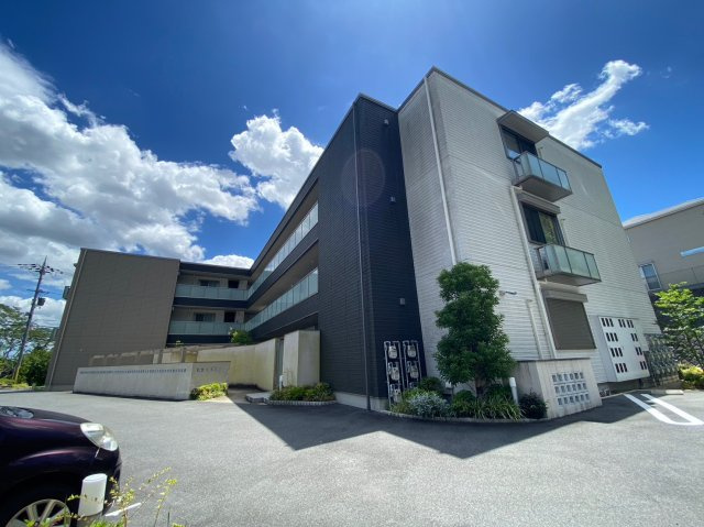 ヒルズ奈良鳥見の外観