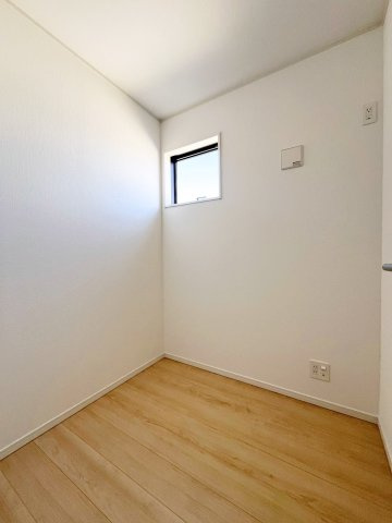 クレイドルガーデン和歌山市中之島第３　１号棟の洋室