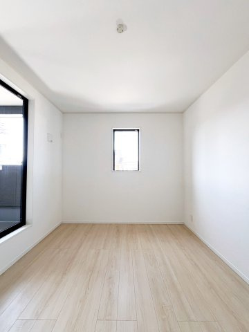 クレイドルガーデン和歌山市中之島第３　１号棟の洋室