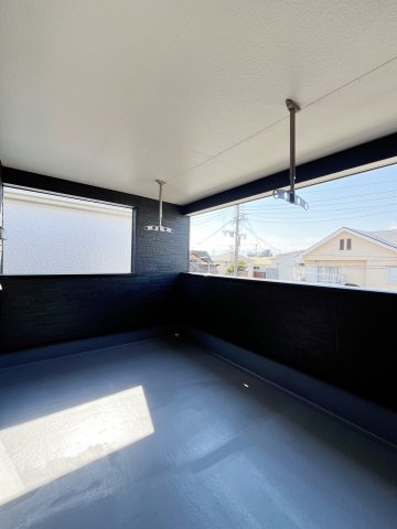 クレイドルガーデン和歌山市中之島第３　１号棟のバルコニー