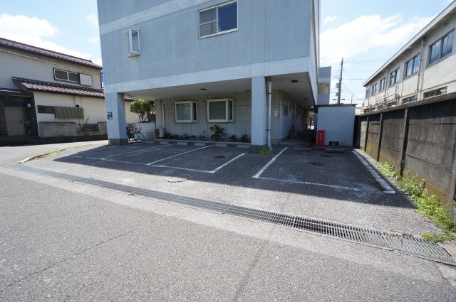サンライズ末広の駐車場|詳細、ご不明点等、お気軽にご連絡ください！