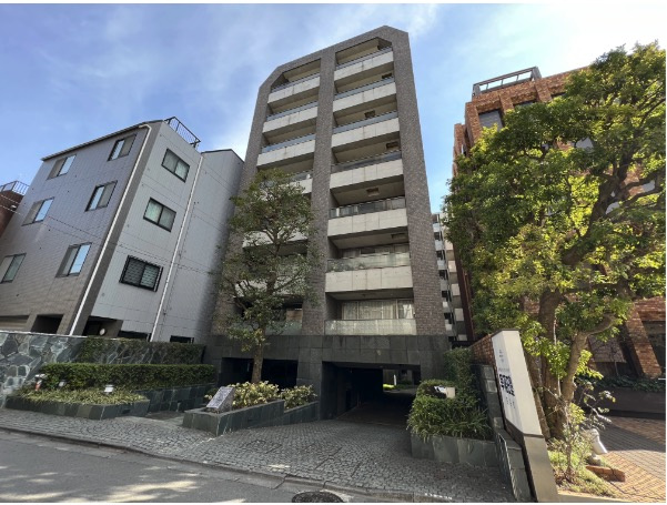 【外観】 | ★仲介手数料無料★GALLERIA CORTE ROKUBANCHO（南東・北東・北西の三方角住戸）