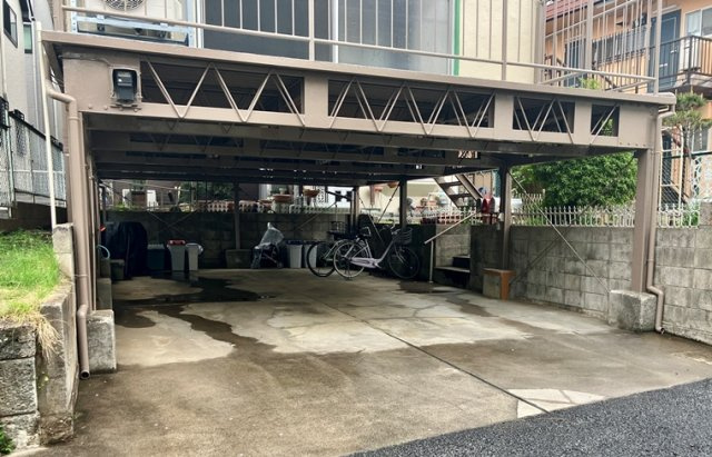 ミッキーハイムの駐車場