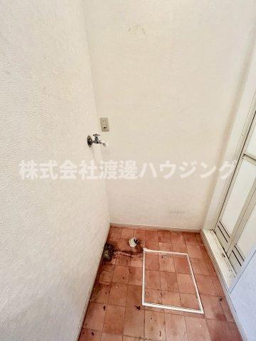 浜甲子園渡部貸家の設備|室内洗濯機置場