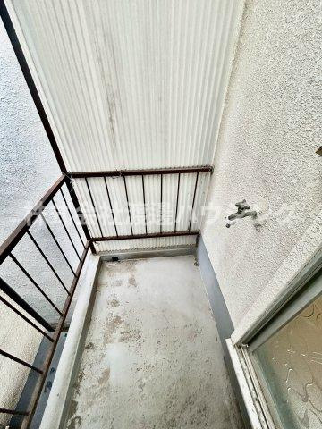 浜甲子園渡部貸家の設備|ベランダに水栓有