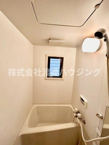 浜甲子園渡部貸家のその他|窓