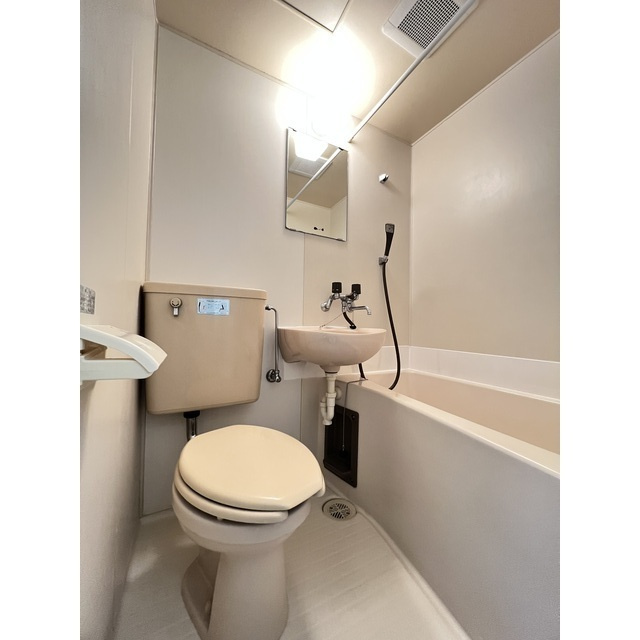 トレンタハウス八王子のトイレ|同仕様別部屋参考写真