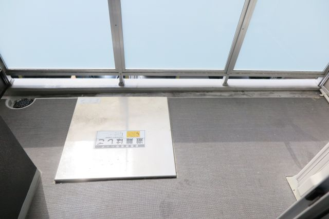 プレサンスタワー難波ＷＥＳＴのバルコニー