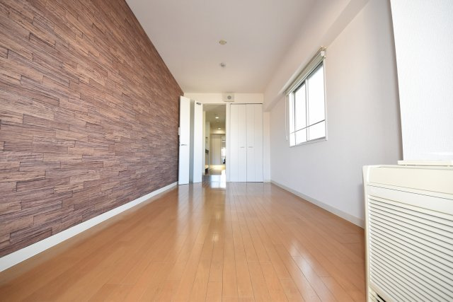 プレジール靭公園