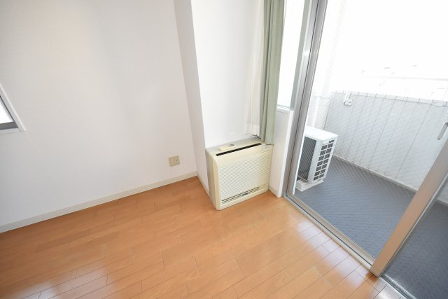 プレジール靭公園