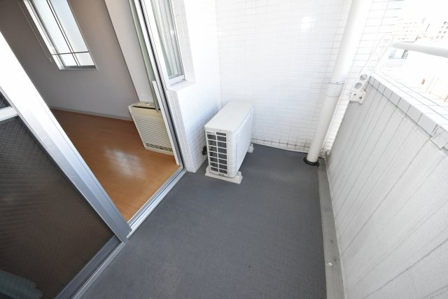 プレジール靭公園のバルコニー