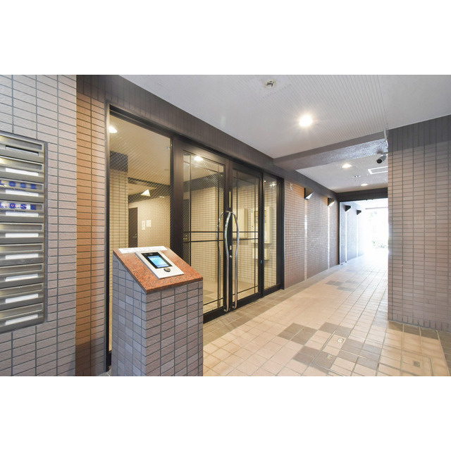 グランシャリオ名駅南のエントランス