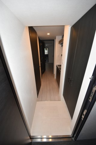 エスレジデンス西長堀の玄関