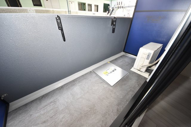 エスレジデンス西長堀のバルコニー