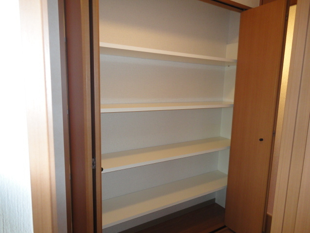 オレンジペコーのその他|廊下収納