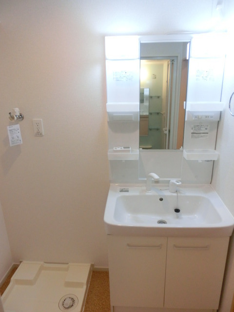 セレーノＡの洗面所