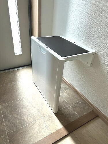 プランドール元町の玄関|サポートチェア