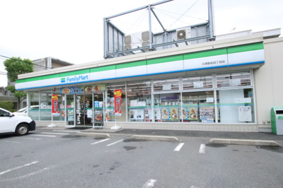 ファミリーマート行徳駅前店４丁目まで300m