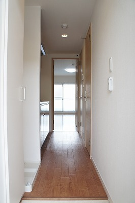 リブリ・グランデ検見川の玄関