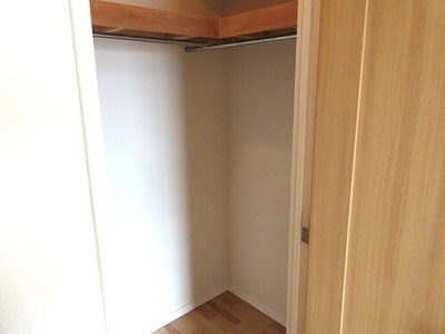 【収納】 | エム・ブランド相模大野 | ウォークインクロゼット　内装前　※2023年09月の写真