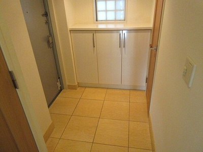 【玄関】 | エム・ブランド相模大野 | 玄関　内装前　※2023年09月の写真