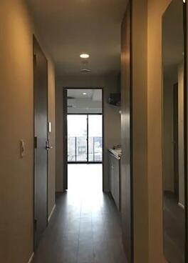 メイクスデザイン門前仲町ＧＡＲＤＥＮの玄関