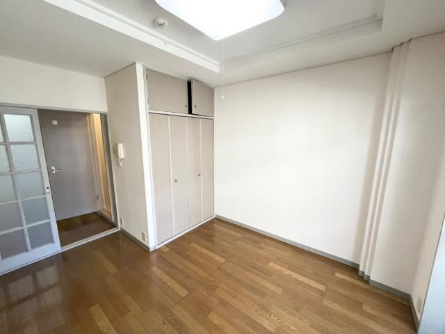 ハッピーヴィレッジの内装|洋室