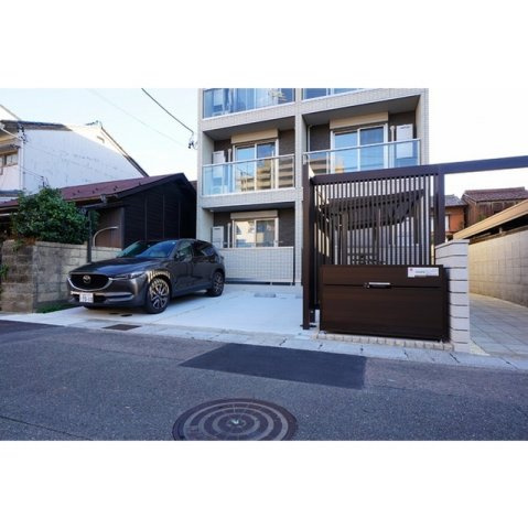 Ａｌｌｕｇｅ岐阜の駐車場|敷地内2台