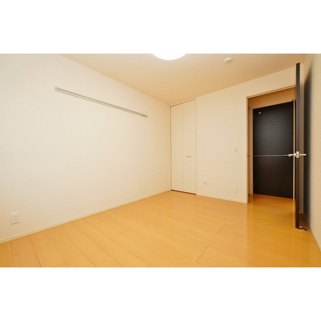 ソンリーサの居間・リビング|洋室　6.1帖