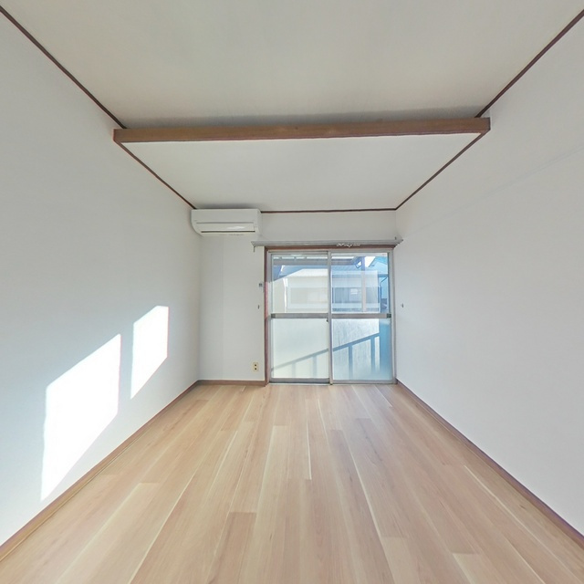 岐阜市守口町３丁目の一戸建ての居間・リビング